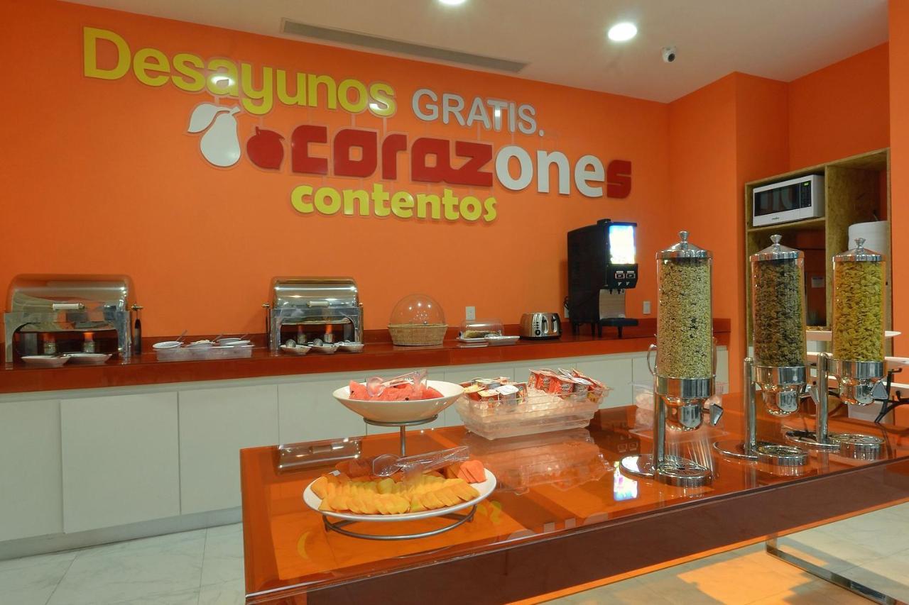 Hotel One Guadalajara Tapatio à Tlaquepaque Extérieur photo