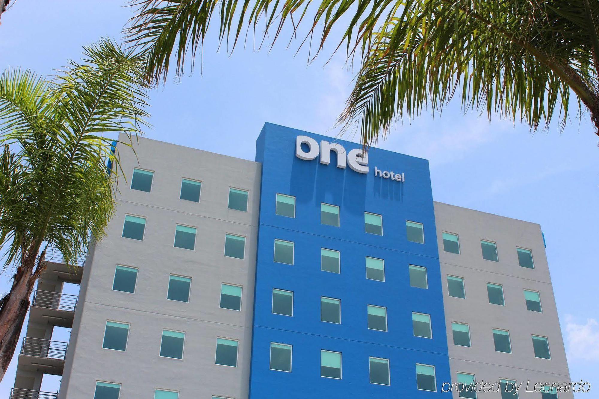 Hotel One Guadalajara Tapatio à Tlaquepaque Extérieur photo